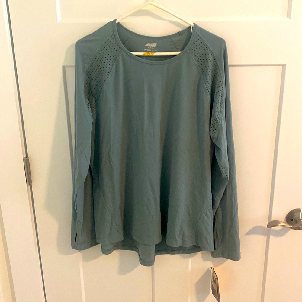 Avia womens long sleeve performance shirt; thumb holes; fleece lined